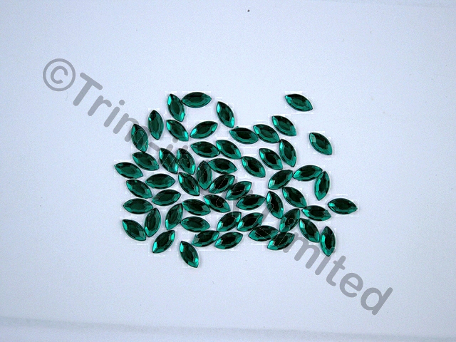 Navette 10x5mm Acrylic stones - Emerald