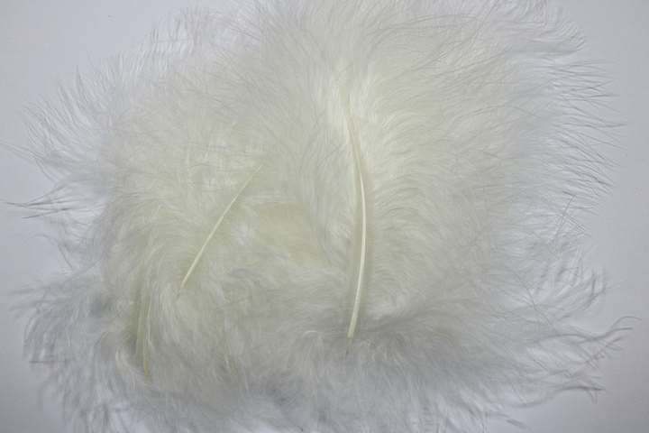 Marabou Small Feathers(approx.20 per pkt.) - Silk(Off White)