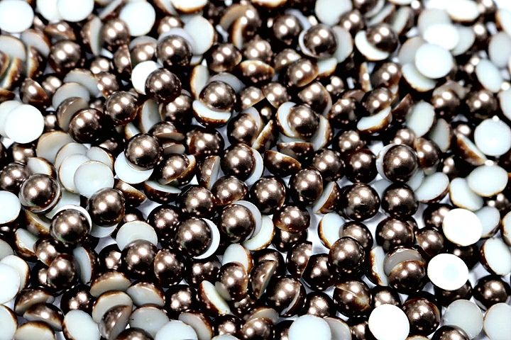 Round Half Pearls 10mm Plain Colours - Brown