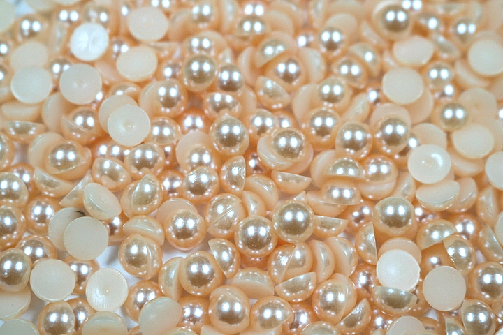 Round Half Pearls 10mm Plain Colours - Champagne