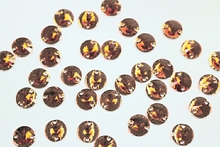 Round Pointed 10mm Coloured resin Stones - Tangerine